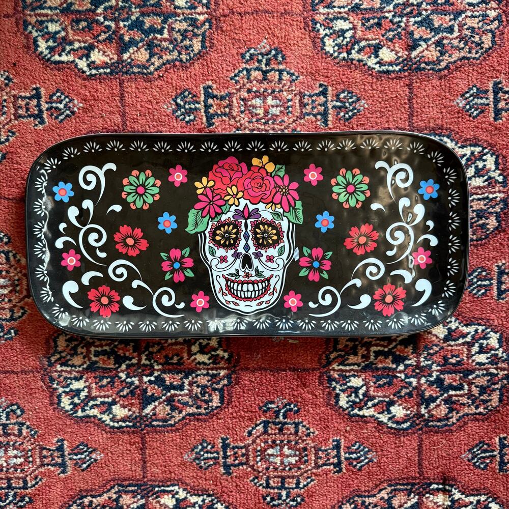 Día de‎ los Muertos Sugar Skull on Black Melamine Tray ~14”x7”